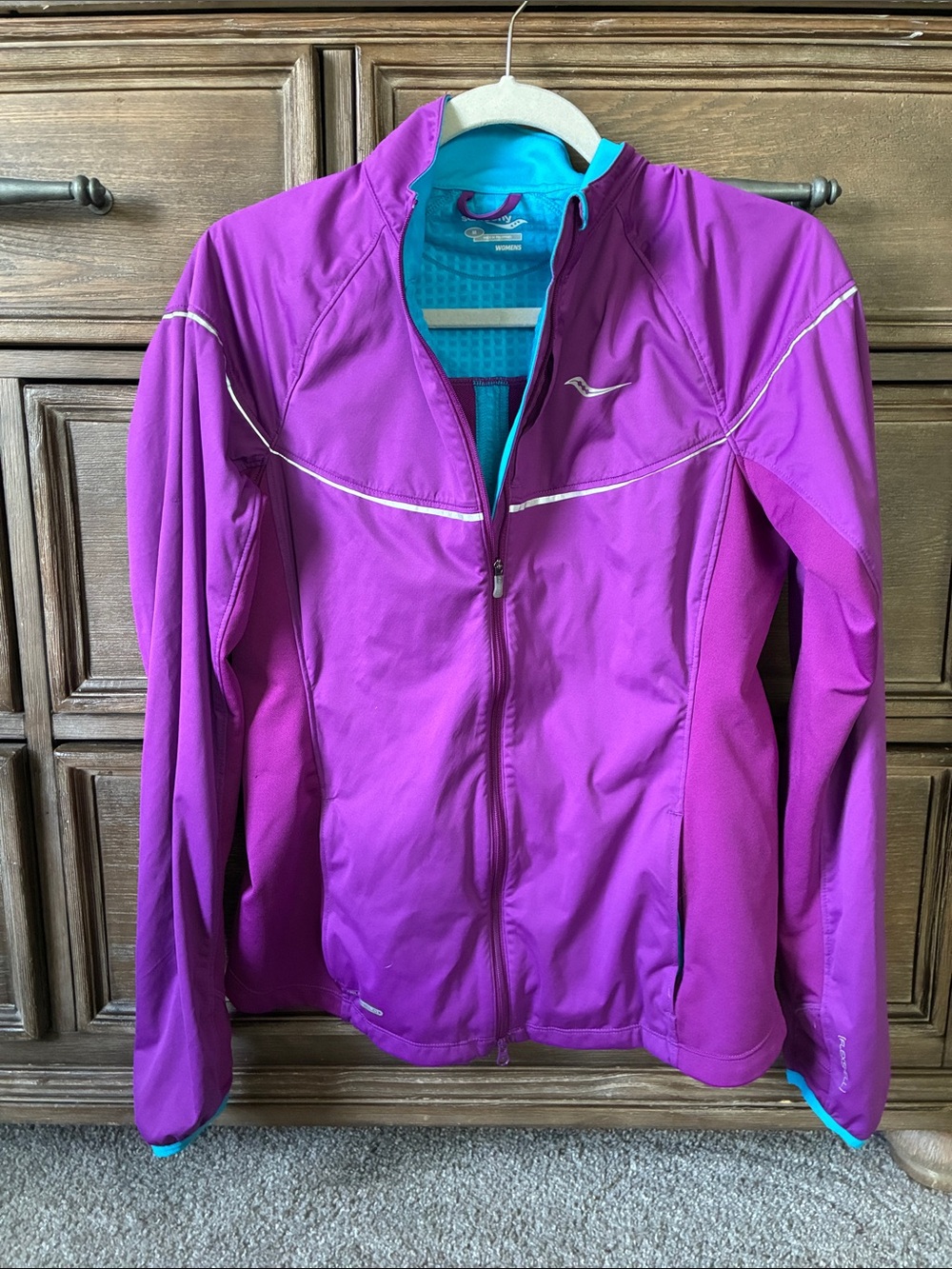 Saucony Women's Purple Running Jacket with Teal Lining